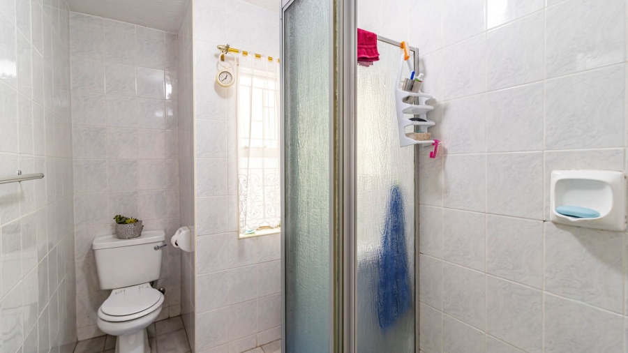 2 Bedroom Property for Sale in Glenvista Gauteng