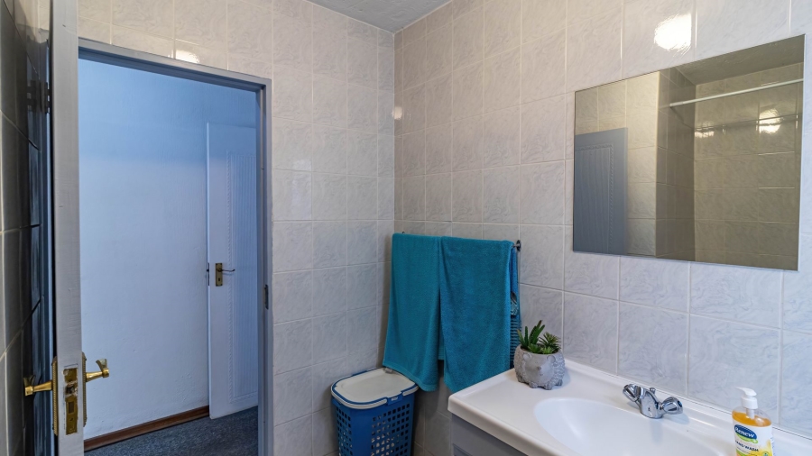 2 Bedroom Property for Sale in Glenvista Gauteng