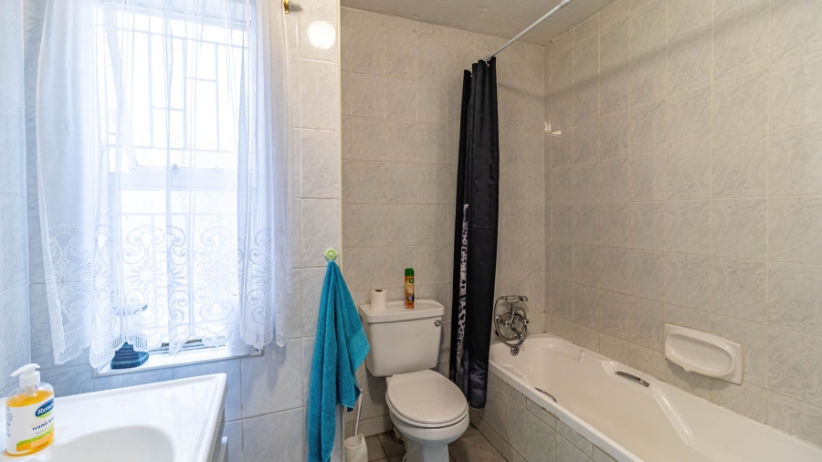 2 Bedroom Property for Sale in Glenvista Gauteng