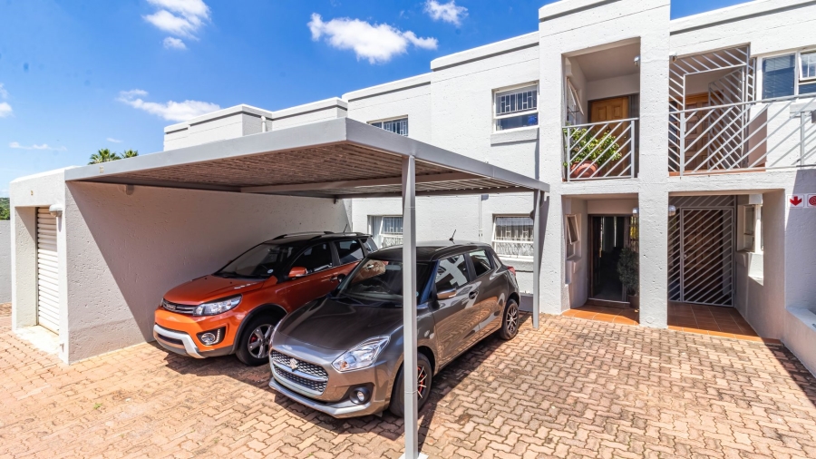 2 Bedroom Property for Sale in Glenvista Gauteng