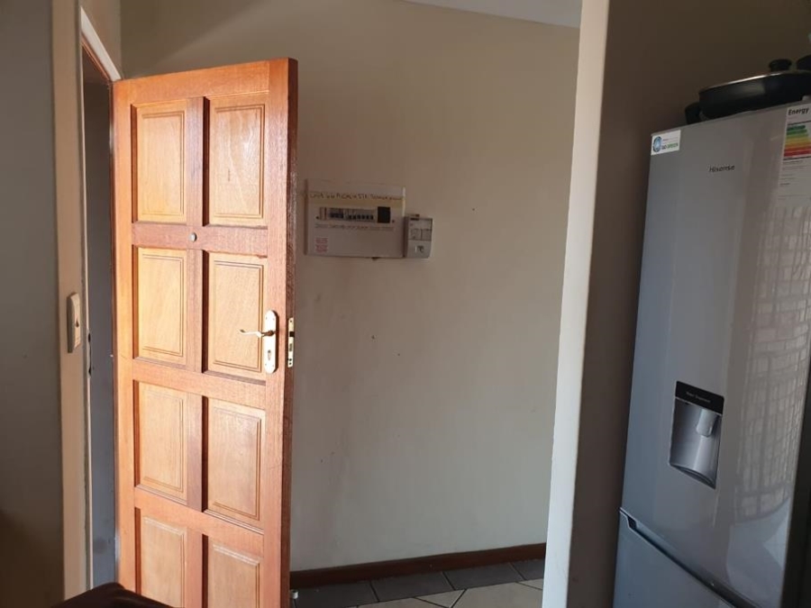 To Let 2 Bedroom Property for Rent in Noordwyk Gauteng