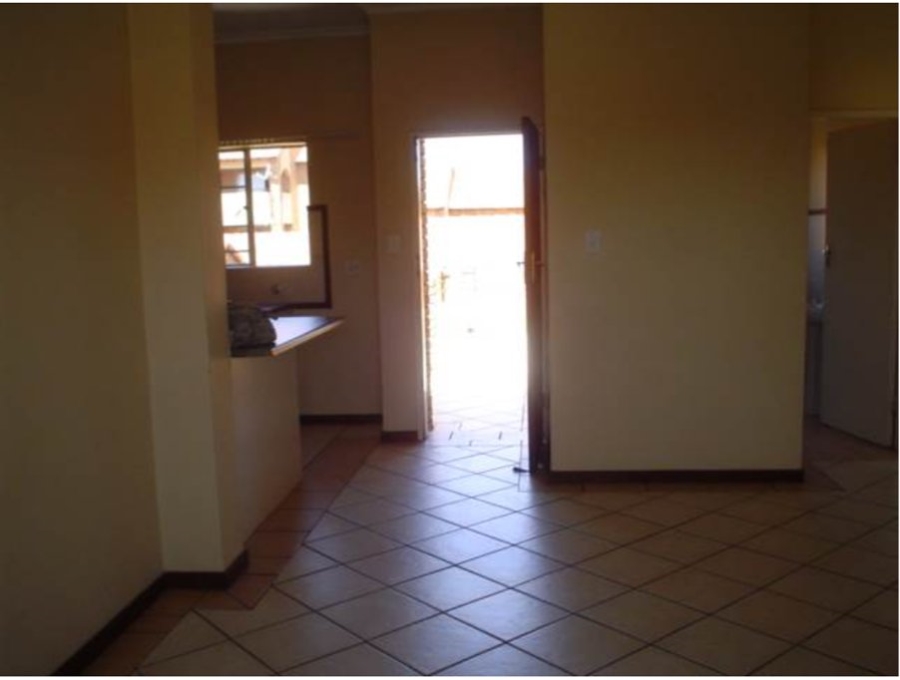 To Let 2 Bedroom Property for Rent in Noordwyk Gauteng