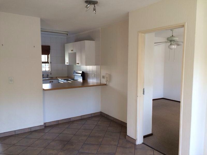 1 Bedroom Property for Sale in Lakefield Gauteng