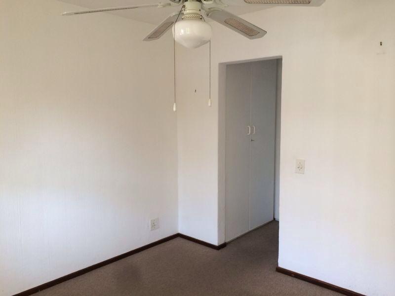 1 Bedroom Property for Sale in Lakefield Gauteng