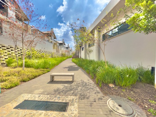 To Let 3 Bedroom Property for Rent in Waterfall Gauteng