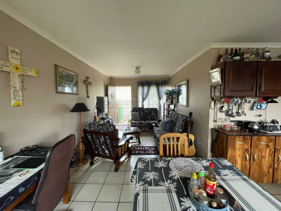 11 Bedroom Property for Sale in Noycedale Gauteng