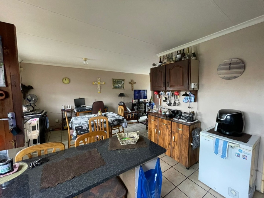 11 Bedroom Property for Sale in Noycedale Gauteng