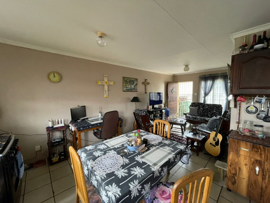 11 Bedroom Property for Sale in Noycedale Gauteng