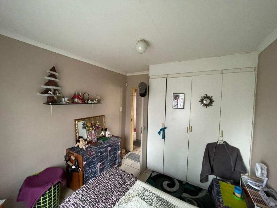 11 Bedroom Property for Sale in Noycedale Gauteng