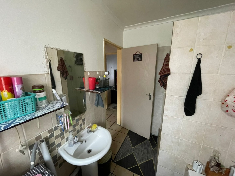 11 Bedroom Property for Sale in Noycedale Gauteng