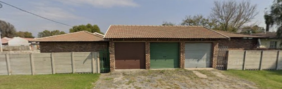 11 Bedroom Property for Sale in Noycedale Gauteng