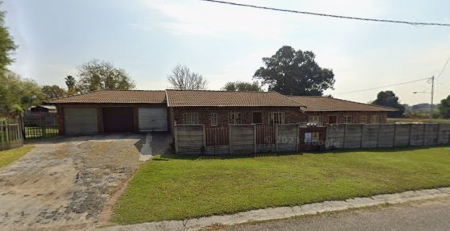 11 Bedroom Property for Sale in Noycedale Gauteng