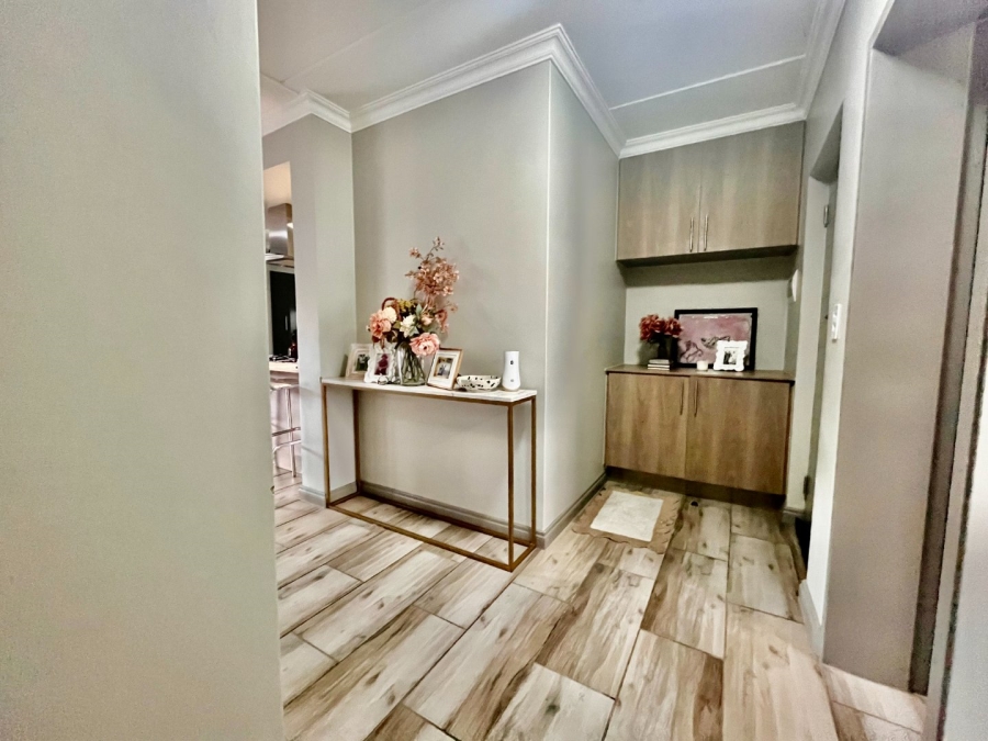 2 Bedroom Property for Sale in Carlswald Gauteng