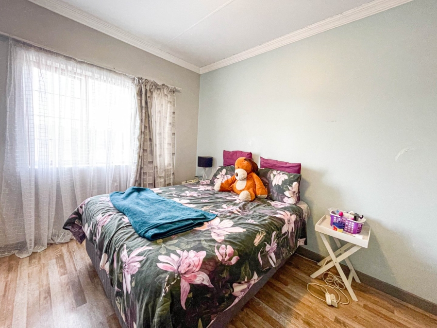 To Let 1 Bedroom Property for Rent in Blue Hills AH Gauteng