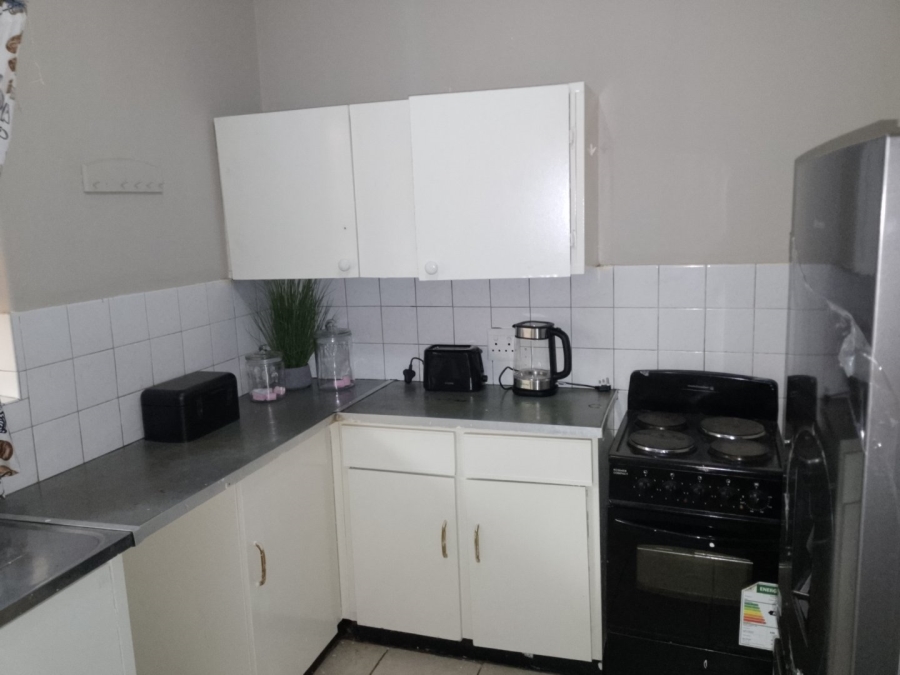 1 Bedroom Property for Sale in Windsor East Gauteng
