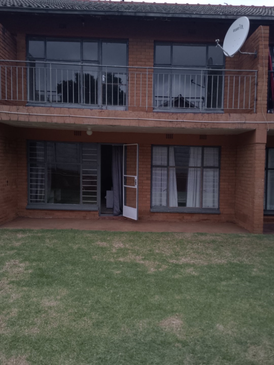 1 Bedroom Property for Sale in Windsor East Gauteng
