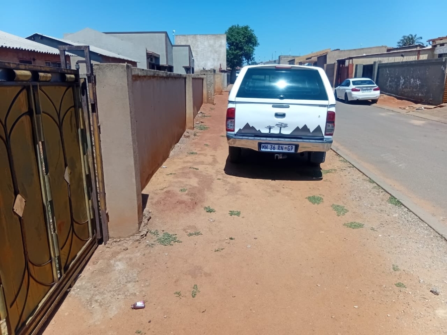 2 Bedroom Property for Sale in Tembisa Central Gauteng