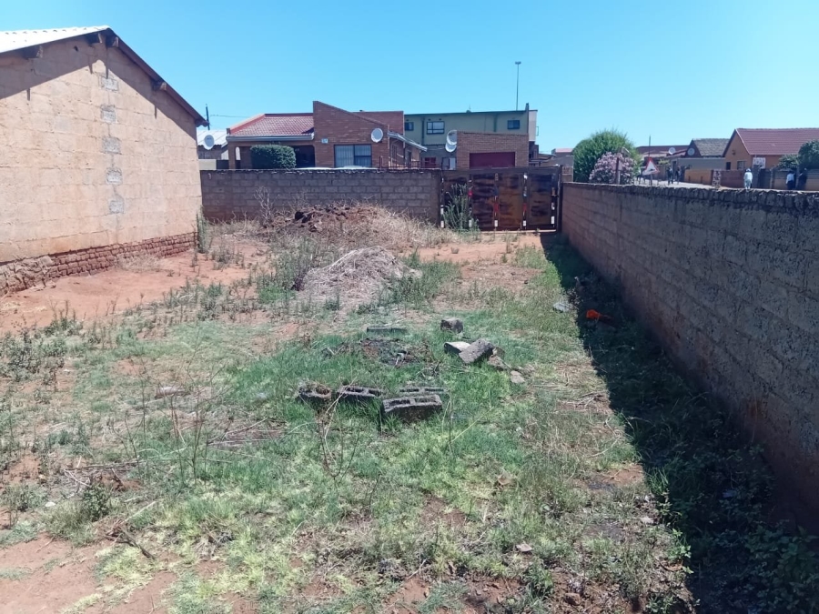 2 Bedroom Property for Sale in Tembisa Central Gauteng