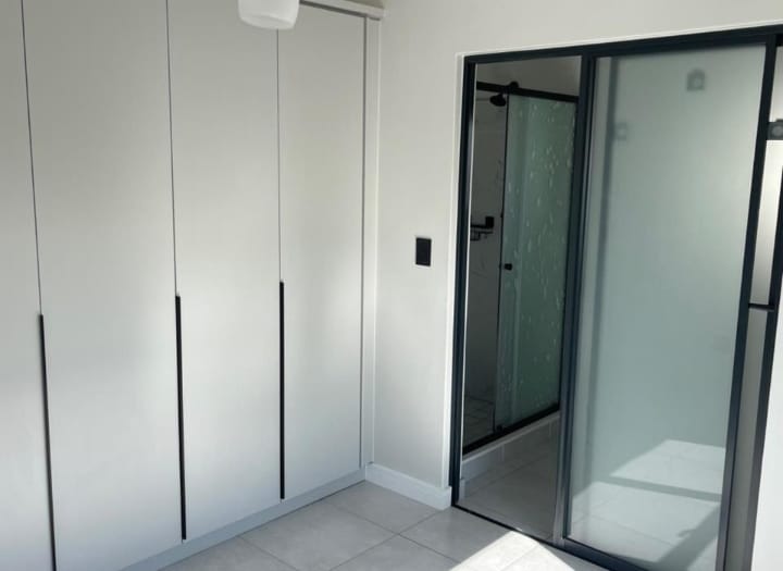 To Let 2 Bedroom Property for Rent in Crowthorne AH Gauteng