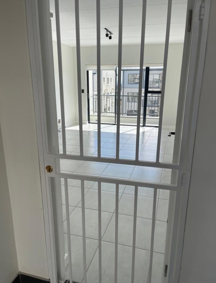 To Let 2 Bedroom Property for Rent in Crowthorne AH Gauteng