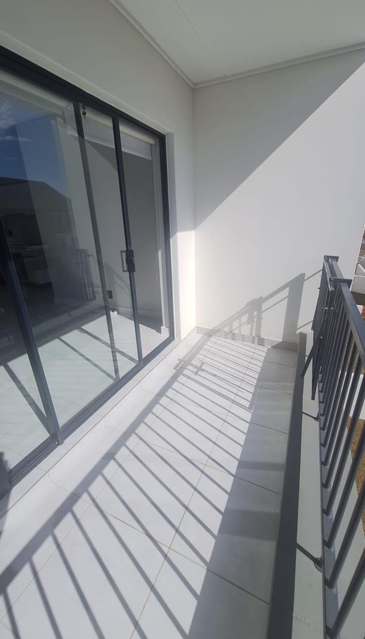 To Let 2 Bedroom Property for Rent in Crowthorne AH Gauteng