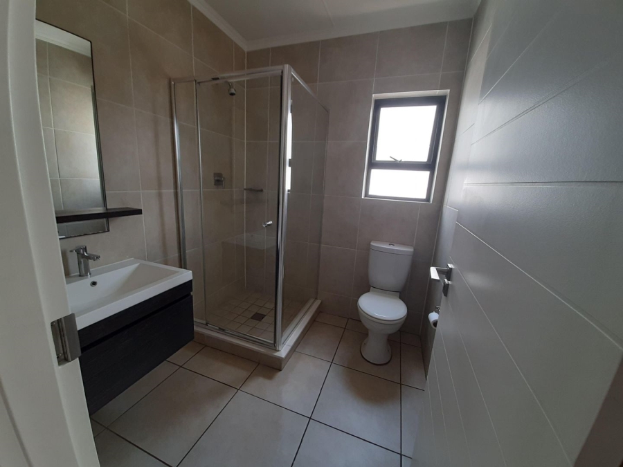 To Let 1 Bedroom Property for Rent in Olivedale Gauteng