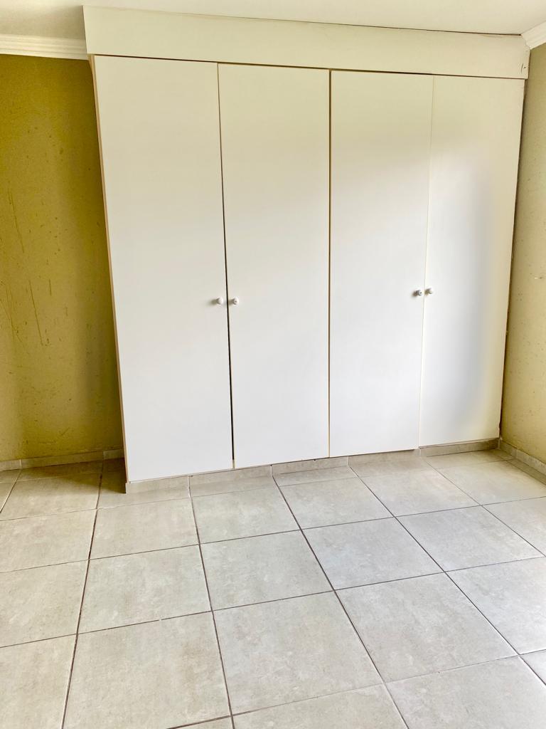 2 Bedroom Property for Sale in Sonneveld Gauteng
