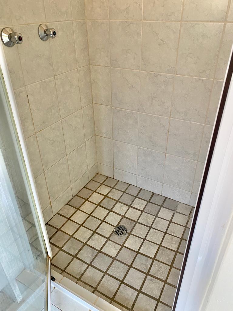 2 Bedroom Property for Sale in Sonneveld Gauteng