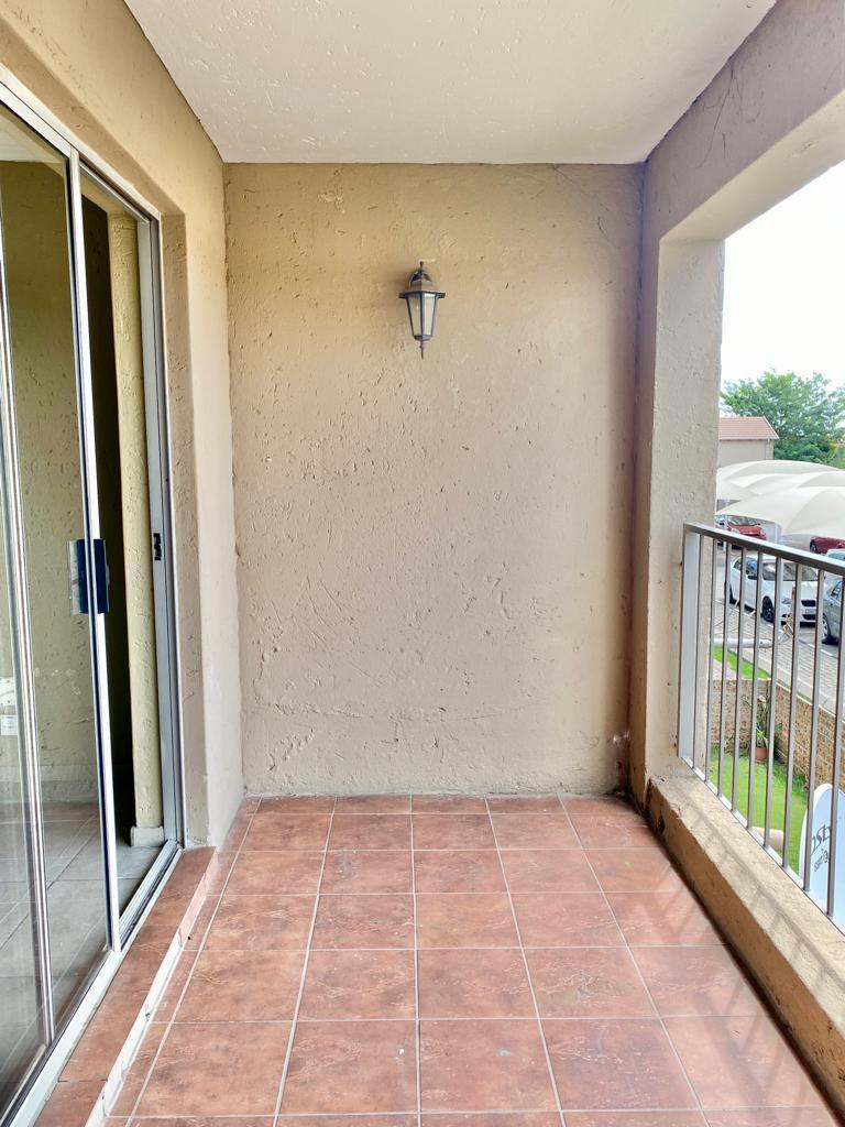 2 Bedroom Property for Sale in Sonneveld Gauteng