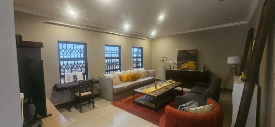 To Let 4 Bedroom Property for Rent in Waterkloof Ridge Gauteng