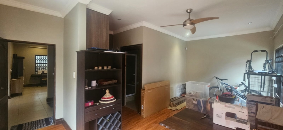 To Let 4 Bedroom Property for Rent in Waterkloof Ridge Gauteng