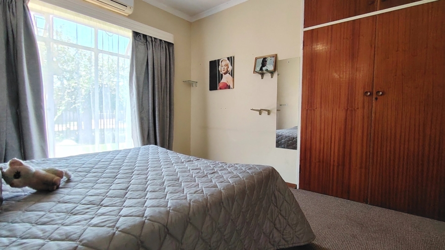 4 Bedroom Property for Sale in Vanderbijlpark SE 2 Gauteng