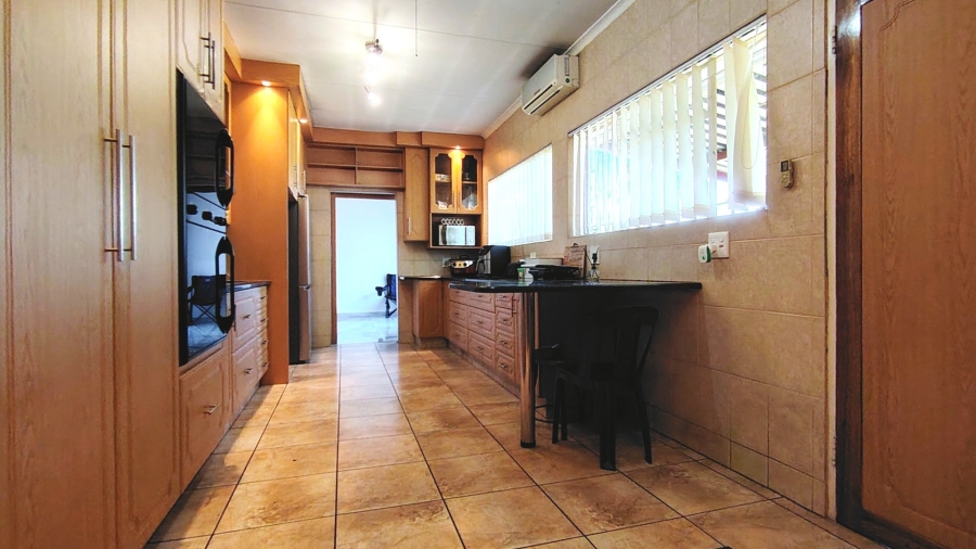 4 Bedroom Property for Sale in Vanderbijlpark SE 2 Gauteng