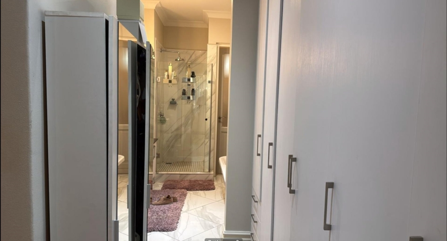 3 Bedroom Property for Sale in Bryanston Gauteng