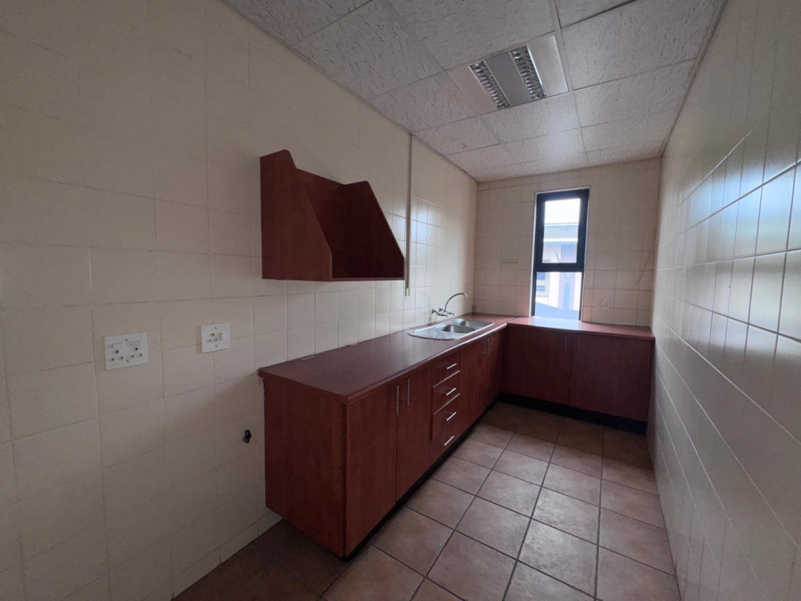 To Let commercial Property for Rent in Randjespark Gauteng