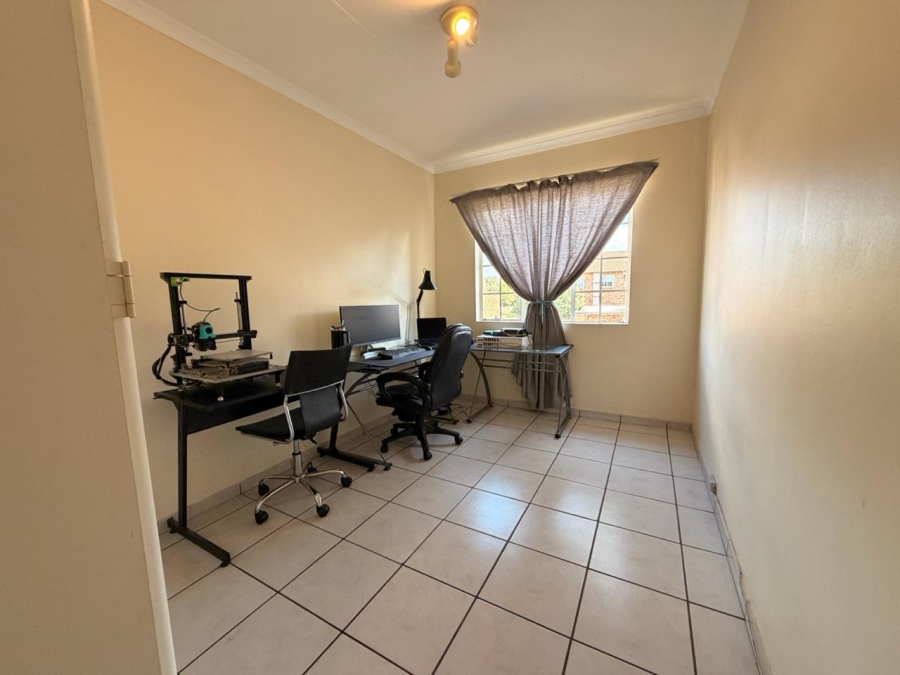 To Let 2 Bedroom Property for Rent in Rietvalleirand Gauteng