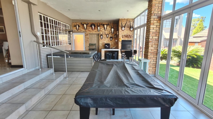 8 Bedroom Property for Sale in Vaal Marina Gauteng