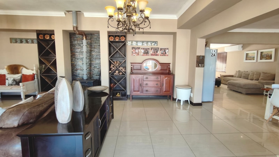 8 Bedroom Property for Sale in Vaal Marina Gauteng