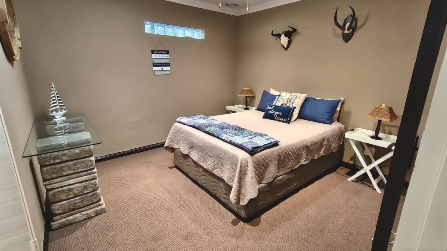 8 Bedroom Property for Sale in Vaal Marina Gauteng