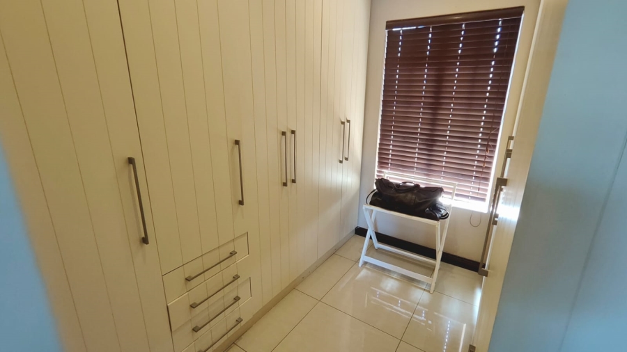 8 Bedroom Property for Sale in Vaal Marina Gauteng