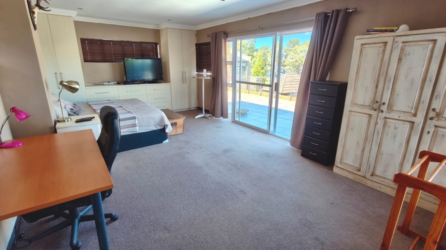 8 Bedroom Property for Sale in Vaal Marina Gauteng