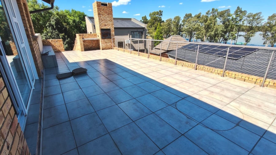 8 Bedroom Property for Sale in Vaal Marina Gauteng