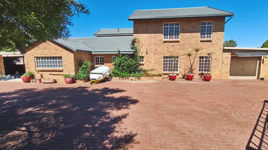 8 Bedroom Property for Sale in Vaal Marina Gauteng