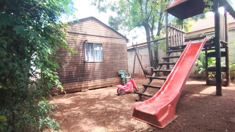 3 Bedroom Property for Sale in Vanderbijlpark SW 5 Gauteng