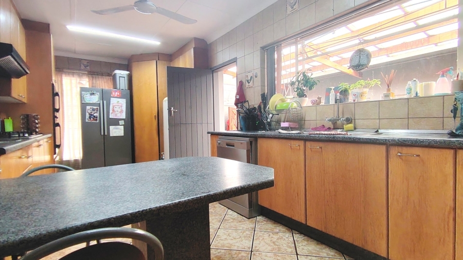 3 Bedroom Property for Sale in Vanderbijlpark SW 5 Gauteng