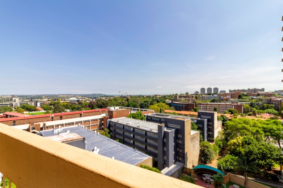 1 Bedroom Property for Sale in Parktown Gauteng