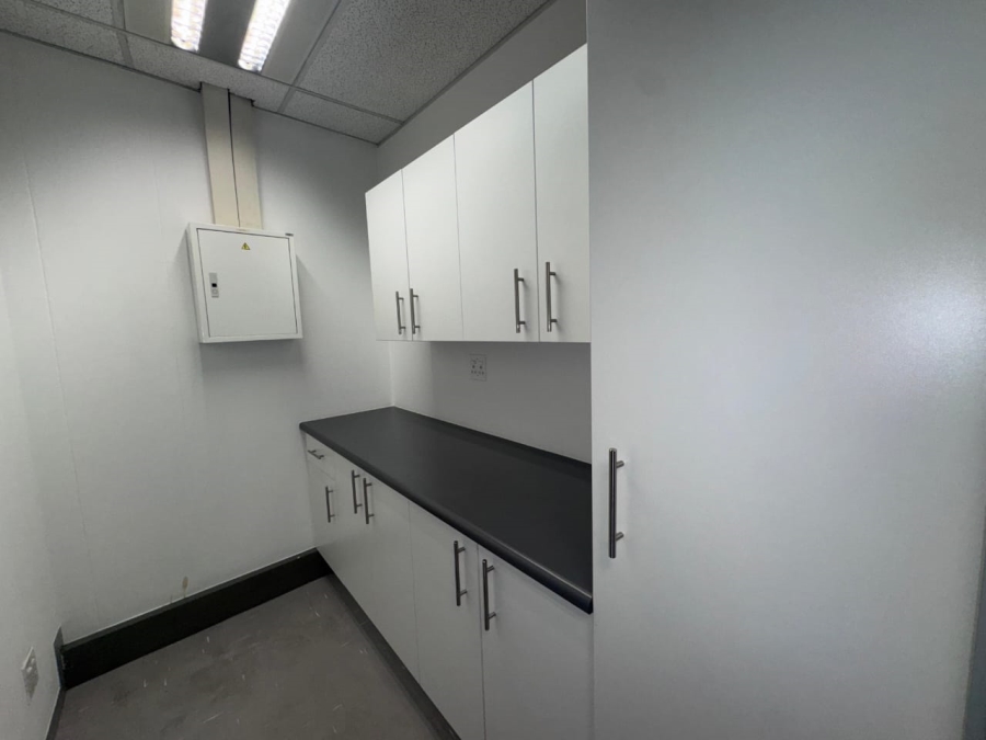 To Let commercial Property for Rent in Randjespark Gauteng