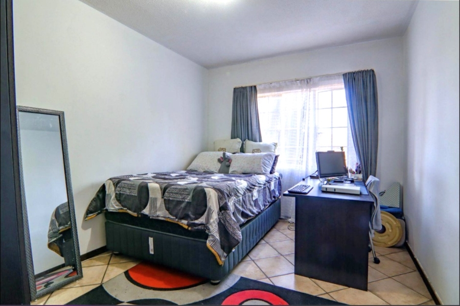 2 Bedroom Property for Sale in Eco Park Gauteng