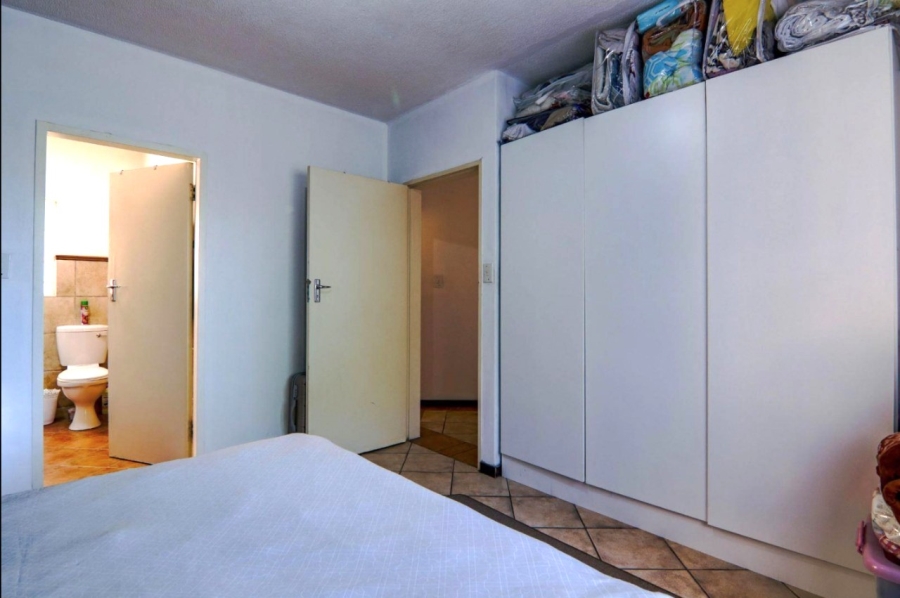 2 Bedroom Property for Sale in Eco Park Gauteng