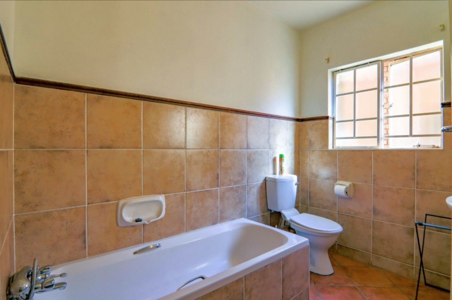 2 Bedroom Property for Sale in Eco Park Gauteng
